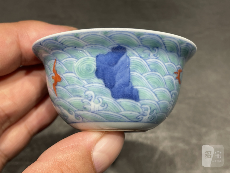清雍正 斗彩福山寿海杯一对 - 图13